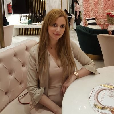 Littlesweetsymp's profile picture. Reading articles like it’s a hobby 📖✨ Lover of deep convos, adventures & those little moments that make life feel unreal. 🌍💫 Marketing. Analytics. 🇿🇦🇺🇸”