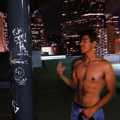 krisdtx's profile picture. 