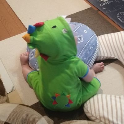 エロタレ依存のエログ管理人。エロタレ歴2年でランク4～5行き来するザコです。子育てが多忙でほぼ更新出来ず、ちまちまと記事作成。記事被りに怯え理不尽なペナに凹む生活…SEOサイトに手を出すも結果はまだ出ず。取り合えず2022年はサイトを増やし精神的に安定したアフィカス生活を送りたい。