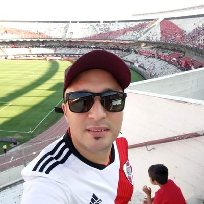 gracias viejo por hacerme de River... Nada de política.... bosteros no sigo