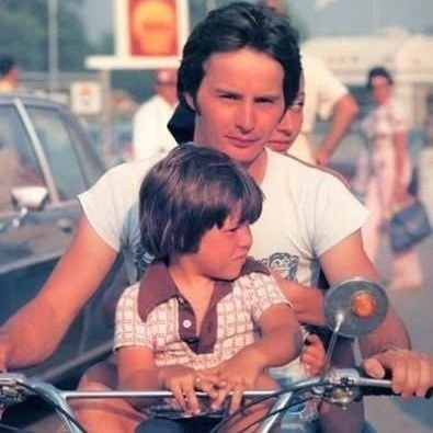 Her pilot,konu için objektif.🇨🇦Gilles Villeneuve sevdamızı yaymaya çalışıyoruz.Bilgi içeren floodlar. F1🏁
#GV27🐐 Türkiye Fan sayfası, Fan account.