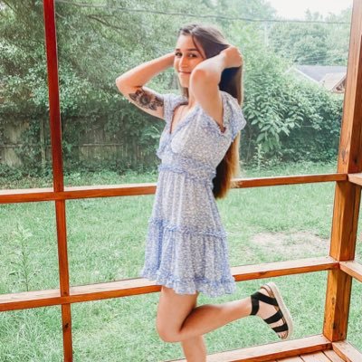 briebrie_2's profile picture. ✭ u of south carolina ✭ cocks by 90