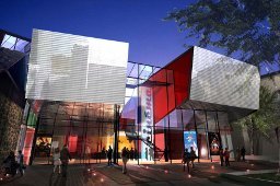 Le Ciné Cubic est composé de deux salles (292 et 122 places), il propose des séances tous les jours, toute l'année et pour tous les publics.