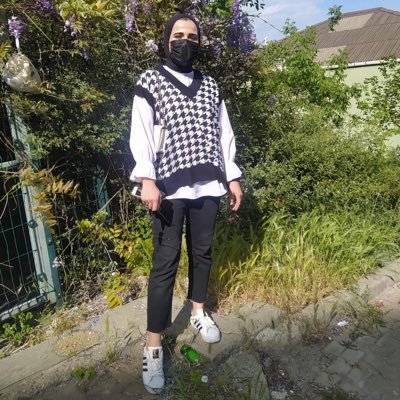 Kalbim bu asrın dengi değil🖤Tıbbi sekreter👩💼 İstanbul🏡 Instagram linkini bıraktım✋
