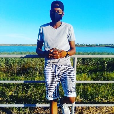 Vincenttanya3's profile picture. l'm too crazy about me either...