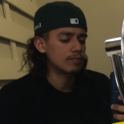 Omarfuegoo_'s profile picture. put the money in the bagg