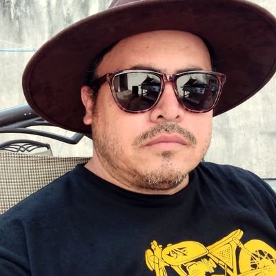 VtoSaenz's profile picture. soy una persona que ha hecho de todos los empleos, futbolista fracasado, padre de familia exitoso y biker banquetero custom , pero feliz :