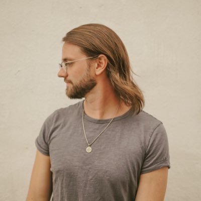 just a guy who likes music and gaming.