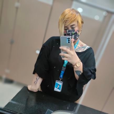 sweetmom_nicole's profile picture. Beauty is whatever gives joy.