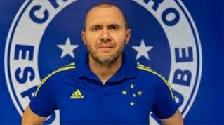 MozartSantos18's profile picture. Treinador

vamos subir !!!