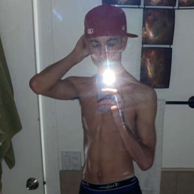 VinceGallegos6's profile picture. 20 B💙