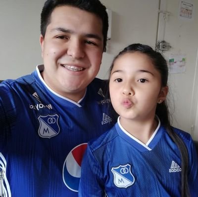 Ingeniero civil, hincha embajador