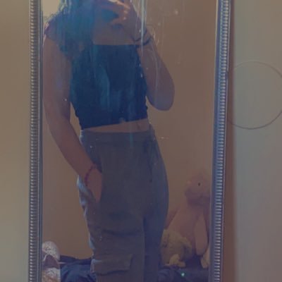 haleyxjarem's profile picture. half full