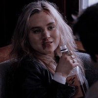 Meg (@laterhonuggets) 's Twitter Profile