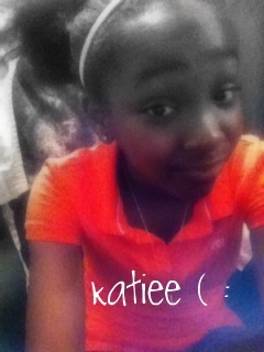 Ingrid(💙,🧡) Profile