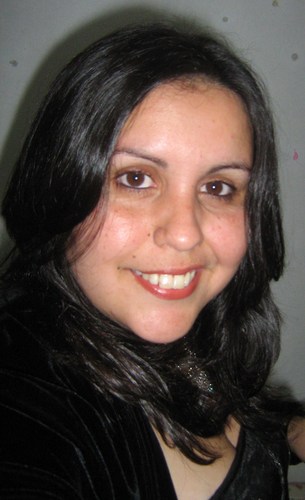 Mas, a única verdade é que vivo. 
Sinceramente, eu vivo. 
Quem sou? 
Bem, isso já é demais....