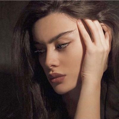 Hoommy4's profile picture. - مُزهرة كبائعة ورد في ساحة حرب . .💜