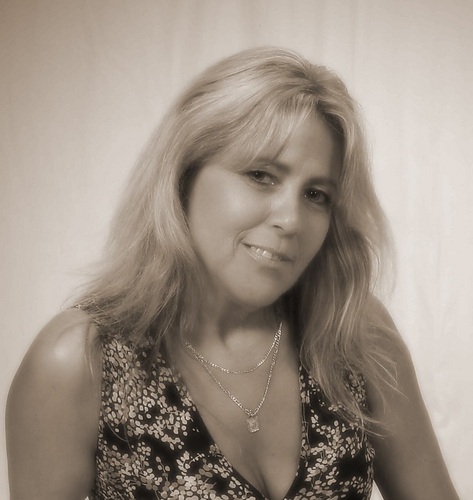 Author of TRAPpED Memoirs of an EX-Meth addict and her RECOVERY out of the insanity of it all. I love helping others in their struggles with addiction.