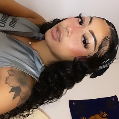 👁IG: @tahiannaaa || warm 𝚜𝚘𝚞𝚕🤎🌱🪐 || 𝓼𝓬𝓸𝓻𝓹𝓲𝓸🦂