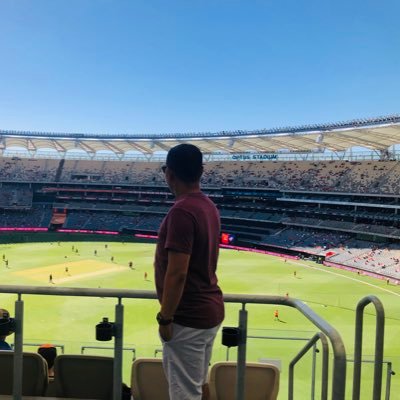 The_lamichhane's profile picture. मन लागेको कुरा निर्धक्क भन्न र अरुको कुरा सुन्न धैर्यता भएको मानव रुपी जन्तु।