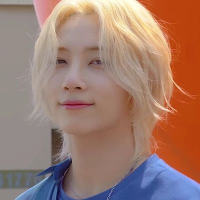 leave~《 roleplayer of SEVENTEEN's Yoon Jeonghan 》In charge of sweet vocals, Angel of the group