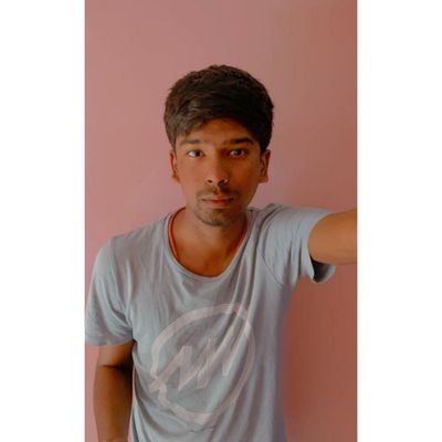 vinitpillai__'s profile picture. I live in a dystopian world