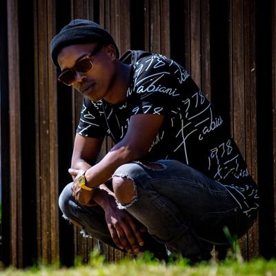 Karlado7's profile picture. come close.... a lil closer..... this is me