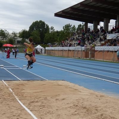 Cuenta homenaje a la Pista de Atletismo Luis Ocaña de #Cuenca 
Para colaborar: Mensaje Directo