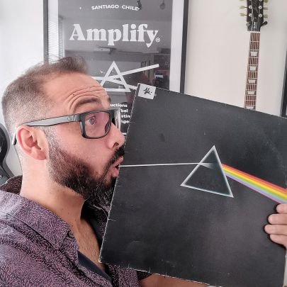 Gurú de pasillo, Mesías del momento!
Founder CEO & Head of Marketing at @amplifylatam 🤘🏾🔥🤘🏾 Con Todo!