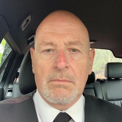 Patriotic Retired Police Officer. London Cabbie with the hard earned Green Badge. Lover of English History. Currently a funeral worker . Chelsea fan since 1970