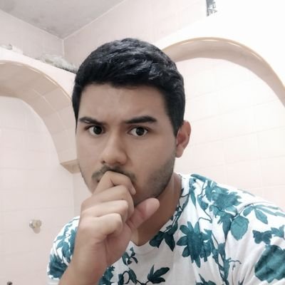 adanescalante32's profile picture. Un simple  mortal jugando a ser inmortal