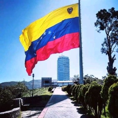 Luchar y Vencer .⚔️
Venezolano hoy mañana y siempre 🇻🇪