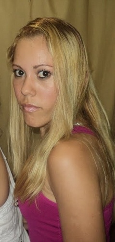 Sou uma mulher casada,temente ao Senhor e que precisa sempre da oração daqueles que estão dispostos a orar um pelos outros!