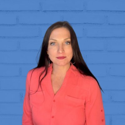 Amanda Sabio Real Estate Broker and Owner of Sabio Realty is originally from upstate NY where she also currently holds her Brokers Licence.