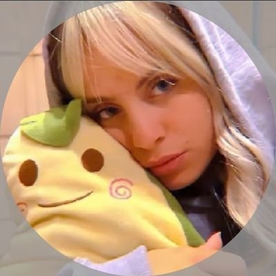 oceansolmazs's profile picture. cs'