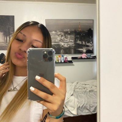 fwthekid_leslie's profile picture. 