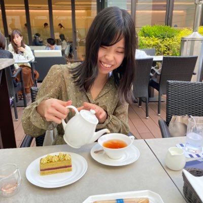 suzu73424970's profile picture. 東京よりの千葉住み。 2021年10月にフロントエンドエンジニアとして転職しました。今は観光系のサービスを開発する、スタートアップ企業でフルスタックエンジニアとして働いています。  趣味:食べること、映画、海外ドラマ、料理、旅行….