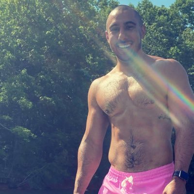 bnikka95's profile picture. Brandon