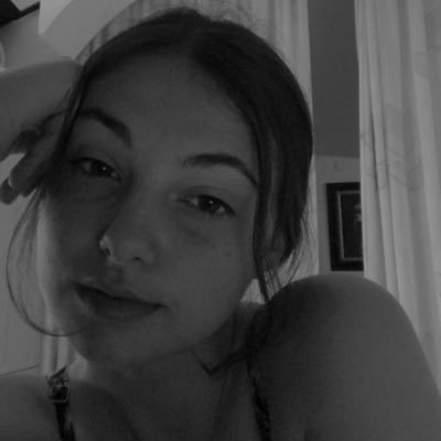 Leoonor58's profile picture. 