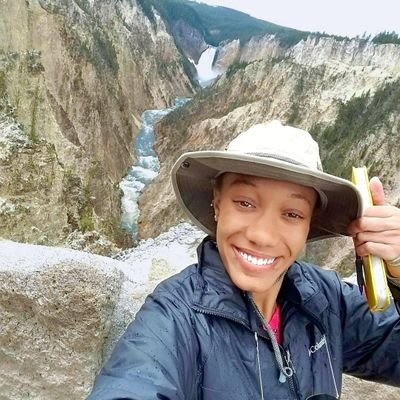 Mz_DinoHunter88's profile picture. 👩🏽‍🎓GSU '21 B.S. Geoscience👩🏽‍🎓
🦖Paleontologist🦕
🏔Geologist🏔
The future creator of Jurassic Park (w/o the dino's escaping😂)