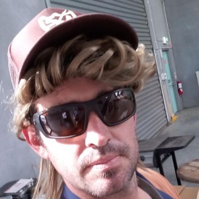 JustinD76766437's profile picture. Full-Time University ICT student | Geriatric Millennial | Cyber warrior wannabe.