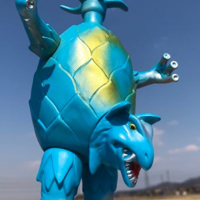 仙台の剣ドロス あの 失礼ですが奈良丸明彦博士では 倅が海で死んだもんでな こうして供養をしておる 死に際に風船が欲しいと吐かしおった ハハハ 貴方はあの怪物について 何かご存知なのでは 怪物 バルンガは怪物では 仙台の剣ドロス あの 失礼ですが奈良丸明彦博士では 倅が海で死んだもんでな こうして供養をしておる 死に際に風船が欲しいと吐かしおった ハハハ 貴方はあの怪物について 何かご存知なのでは 怪物 バルンガは怪物では