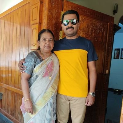 VishnuS96948038's profile picture. CEO and Founder @Livro Shipping LLC