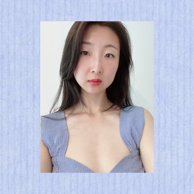 Chloeee54950239's profile picture. 