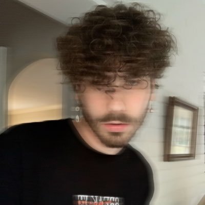 hadenkills's profile picture. hello wrld