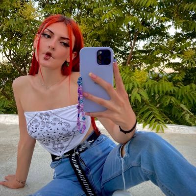 UareJustaaDream's profile picture. 