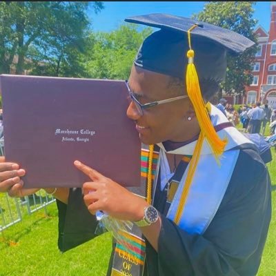 Look at the world as a game of risk... and I never lose | Morehouse Alumnus | IG: darrius.cooper | #BLM | 1L Loading 🎓| 💸$YungCoop | φνπ ♦️ Klass Act