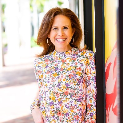 AlysonS's profile picture. PR Consultant // @TheModernSavvy blogger // Speaker - Invisible Illness & Motivational // Also: mom, food fanatic, multi-tasker, driven to make a difference