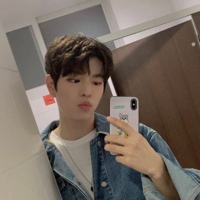 happychxn's profile picture. backup for @smilechxn (fan account)