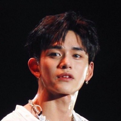不信谣 不传谣 | waiting for sm's official statement. till then, i choose to trust lucas.
